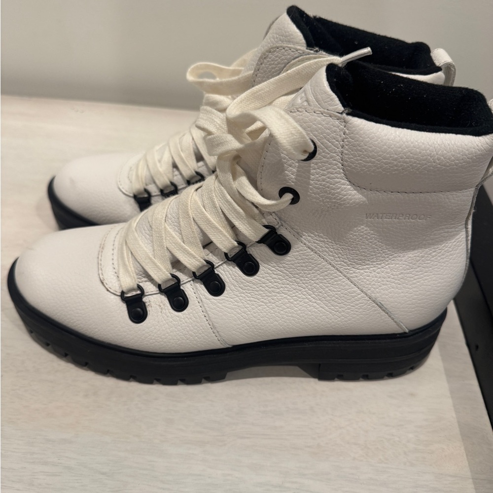 Cougar White Waterproof Winter Boots